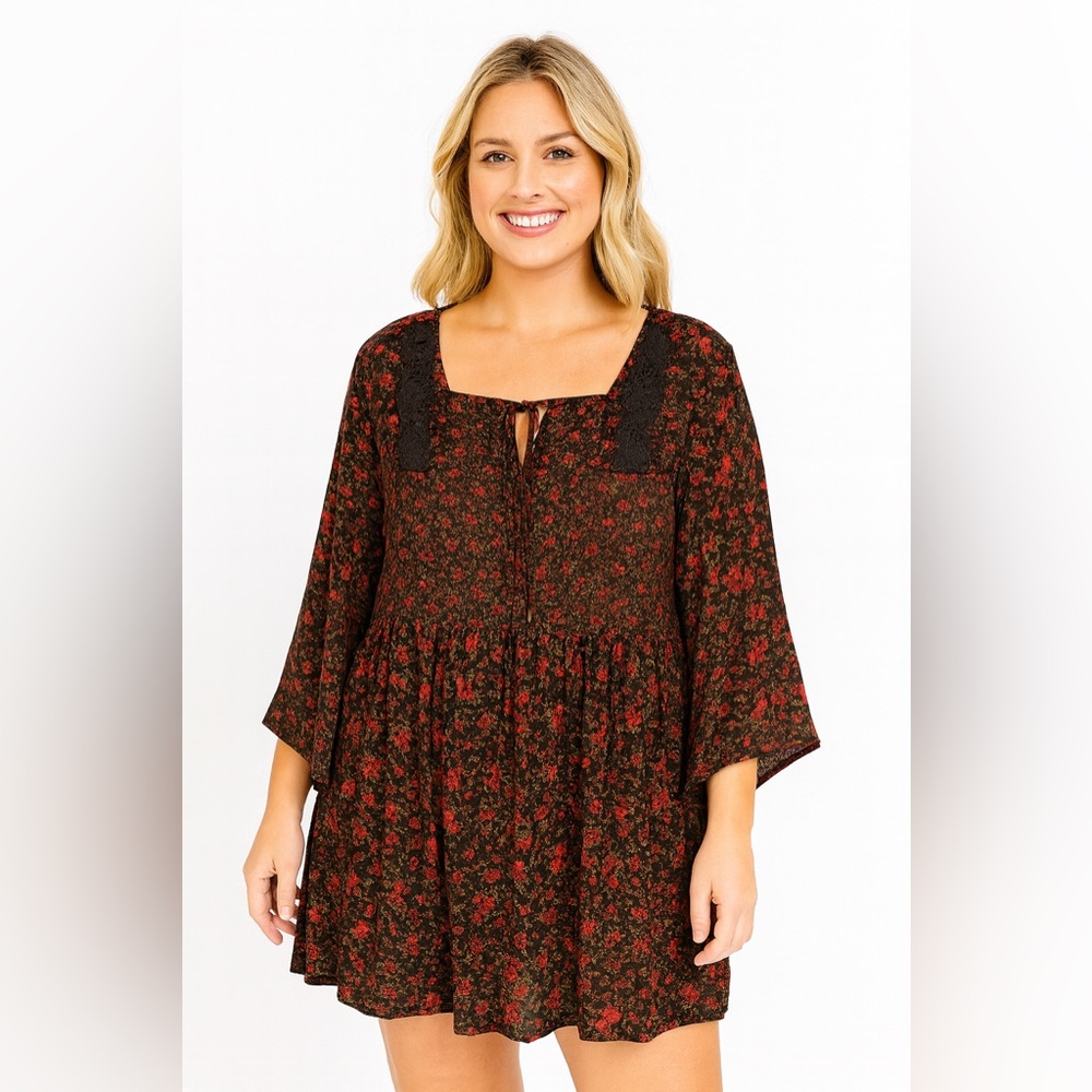 Torrid Floral Rose Patterned Layered Sheer Blouse Size 2  X3